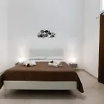 Elegante Bilocale Con Giardino Lägenhet Lecce