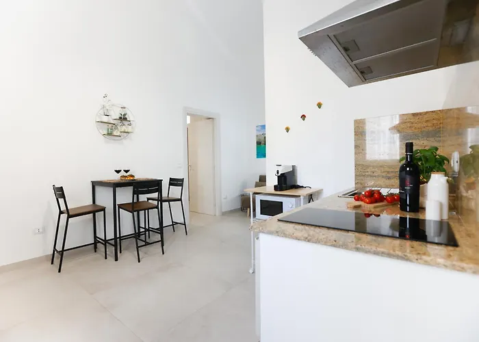 Elegante Bilocale Con Giardino Διαμέρισμα