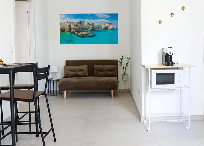 Elegante Bilocale Con Giardino *